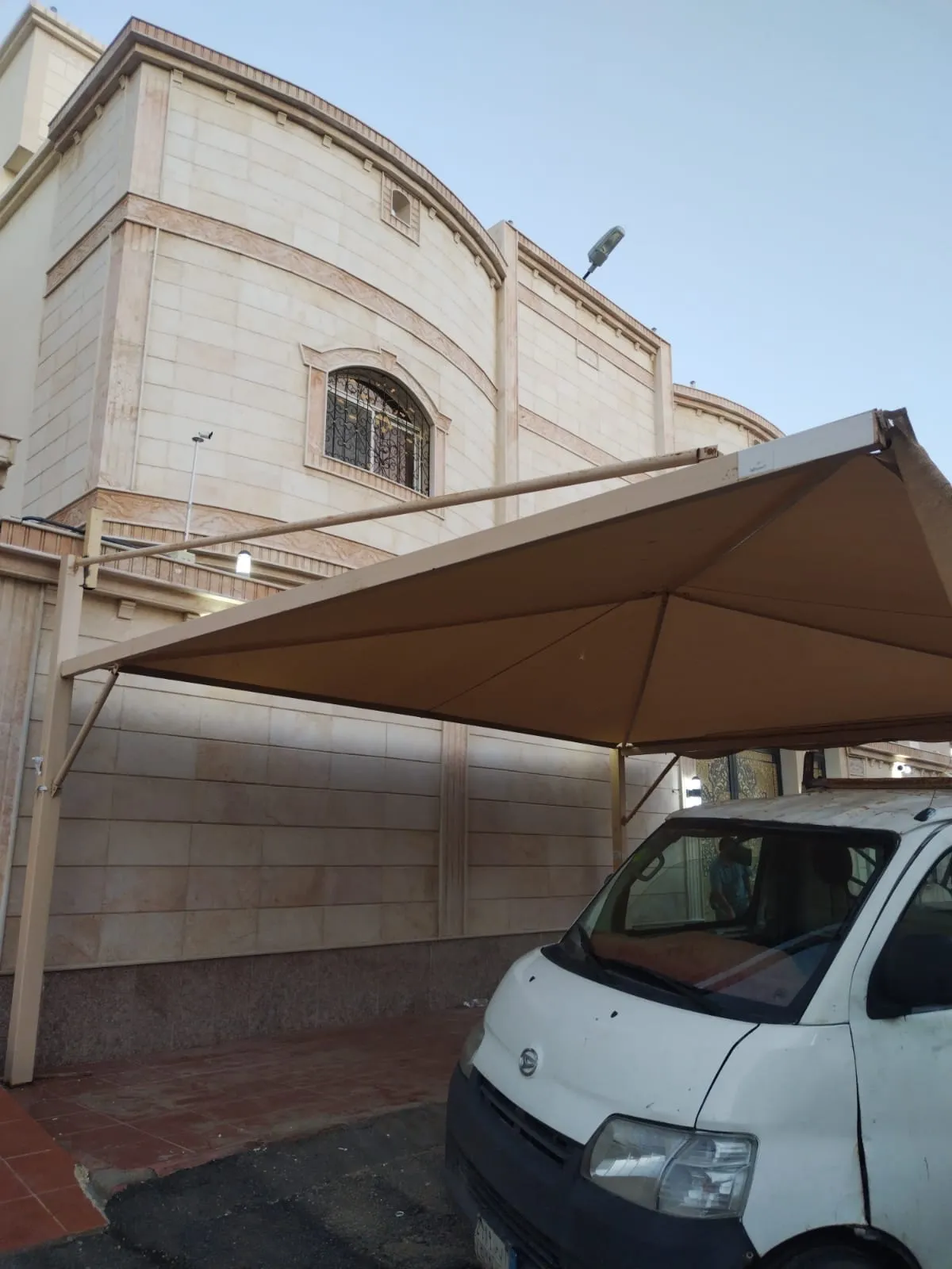 مظلات الرياض